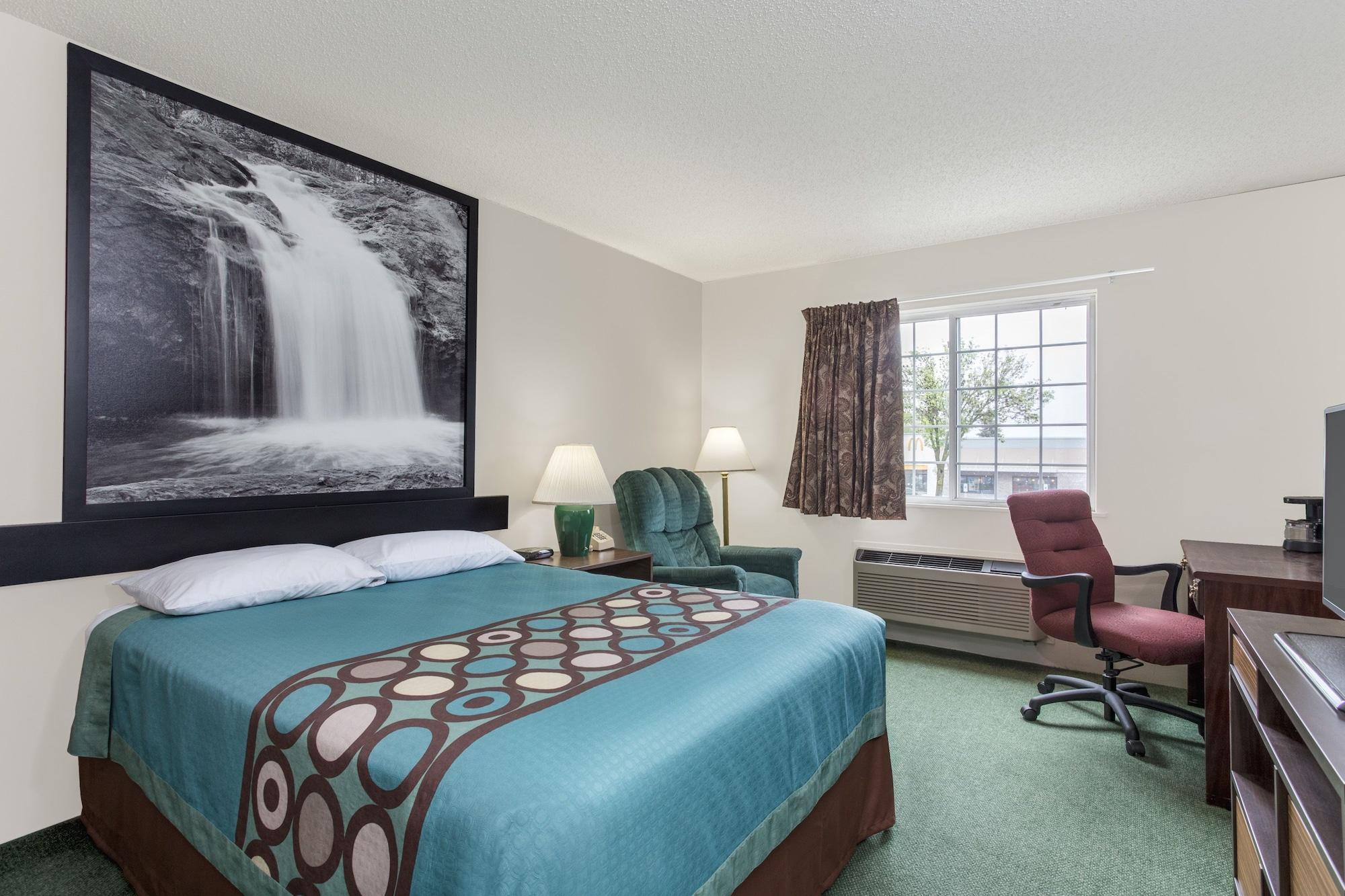 Super 8 By Wyndham Reedsburg Hotel Ngoại thất bức ảnh